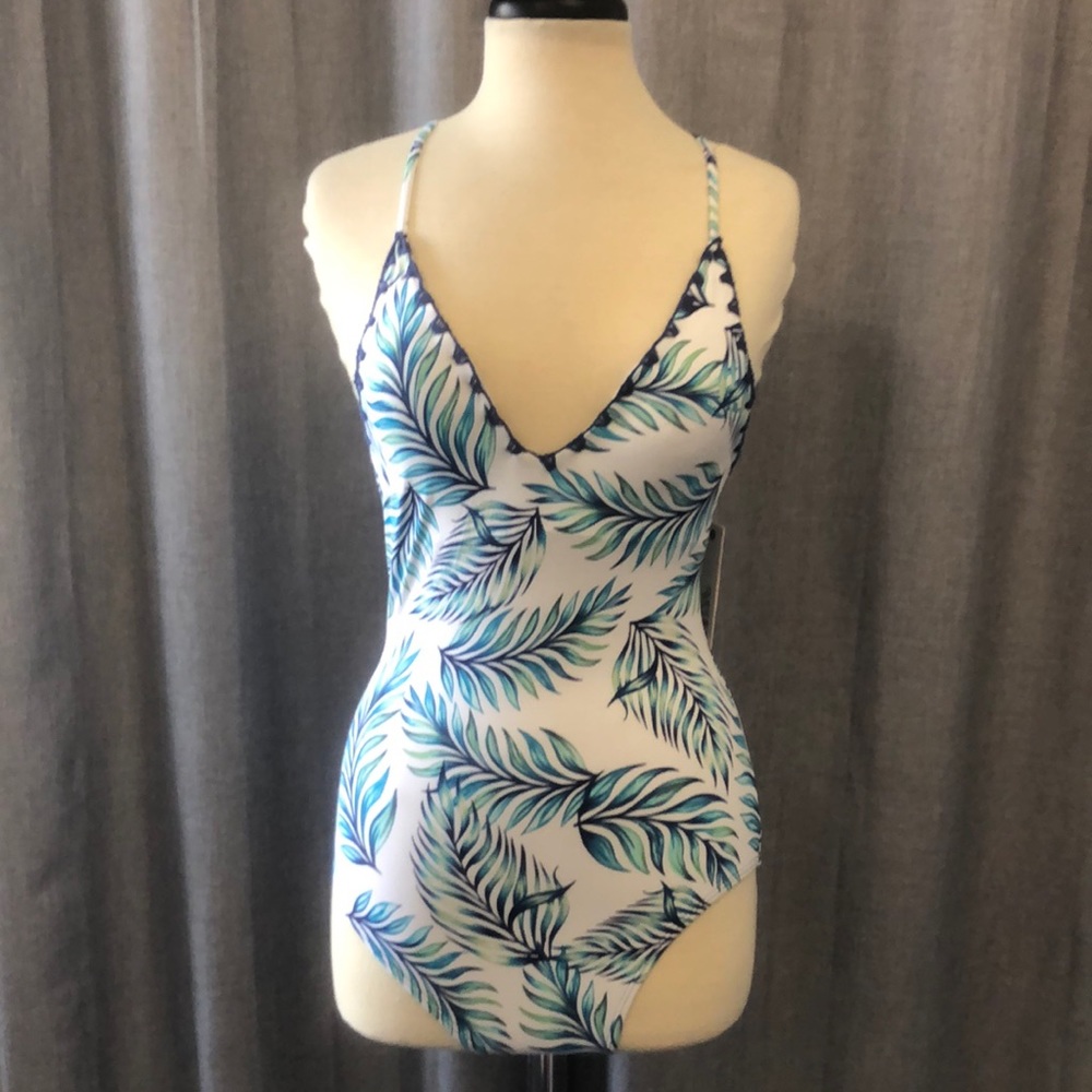 Quint Soul one piece floral bathing suit